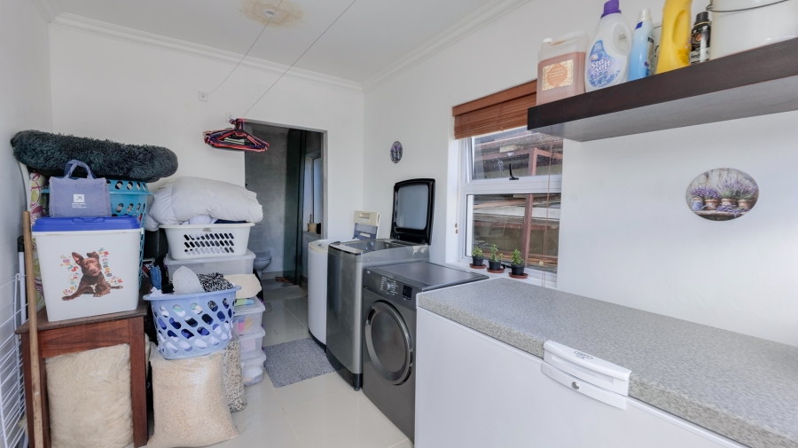 4 Bedroom Property for Sale in Agulhas Western Cape